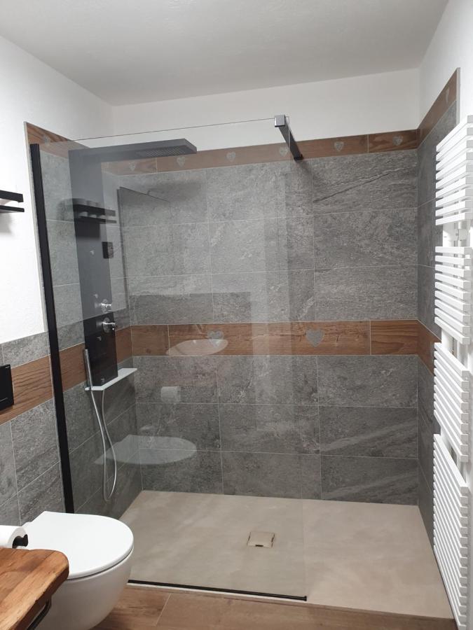 Casa Vacanza Lo Nânò Fenis Exterior foto