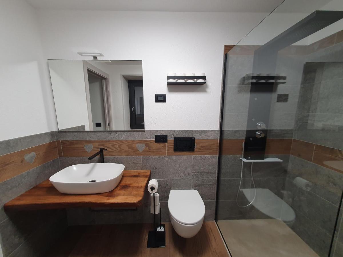Casa Vacanza Lo Nânò Fenis Exterior foto