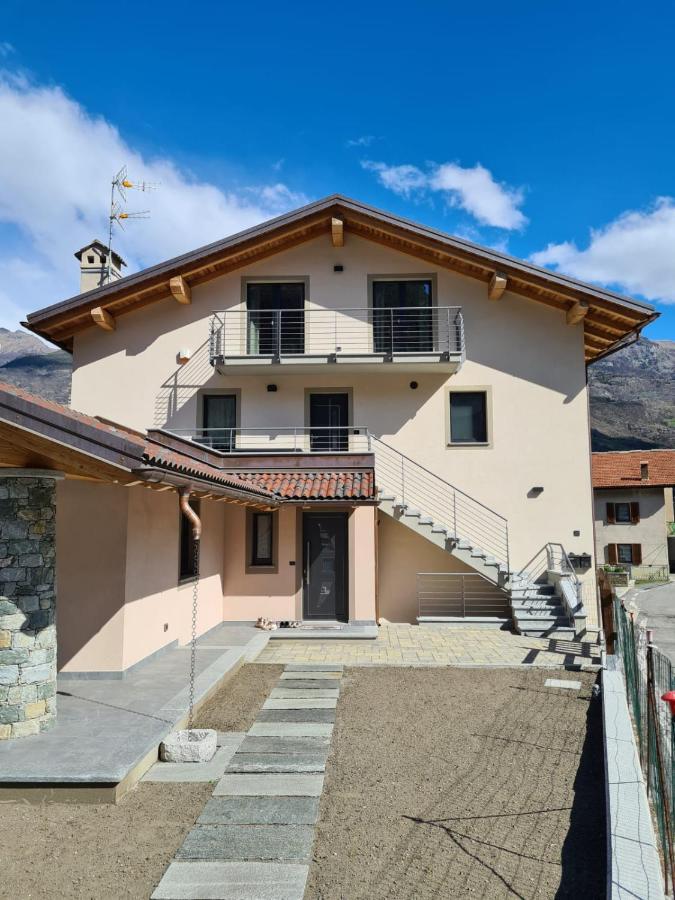 Casa Vacanza Lo Nânò Fenis Exterior foto